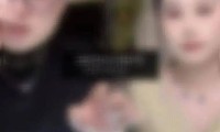 网红直播时被警察带走“国际品牌”全是假的！原价4万多元的奢侈品项链直播间只卖499元；标价近10多万元的手镯直接“砍”到399元…